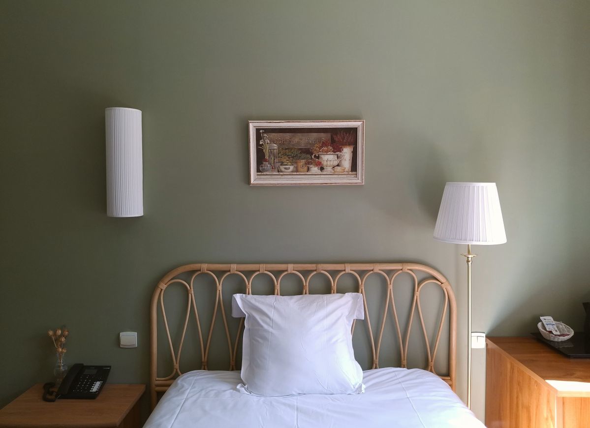 Hostellerie du Lys - h&ocirc;tel - restaurant - table - d&icirc;ner - repas - menu - entr&eacute;e - cocktail - bar - Lamorlaye - chantilly - paris - Senlis - a&eacute;roport Charles de gaulle - Gouvieux - Coye la for&ecirc;t - fourchette - gastronomique - v&eacute;g&eacute;tarien - d&eacute;licieuse - l&eacute;g&egrave;re - raffin&eacute;e - fran&ccedil;aise - cuisine - gastronomie fran&ccedil;aise - terrasse - chemin&eacute;e - design - d&eacute;co - bi&egrave;re - cave - vin - potager - petit-d&eacute;jeuner - viennoiseries - brunch - bucolique - campagne - calme - jardin